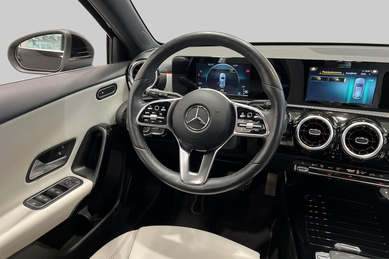 Mercedes-Benz A iso kuva 33