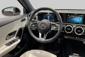 Mercedes-Benz A esikatselu 33