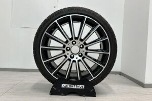 Mercedes-Benz C esikatselu 13