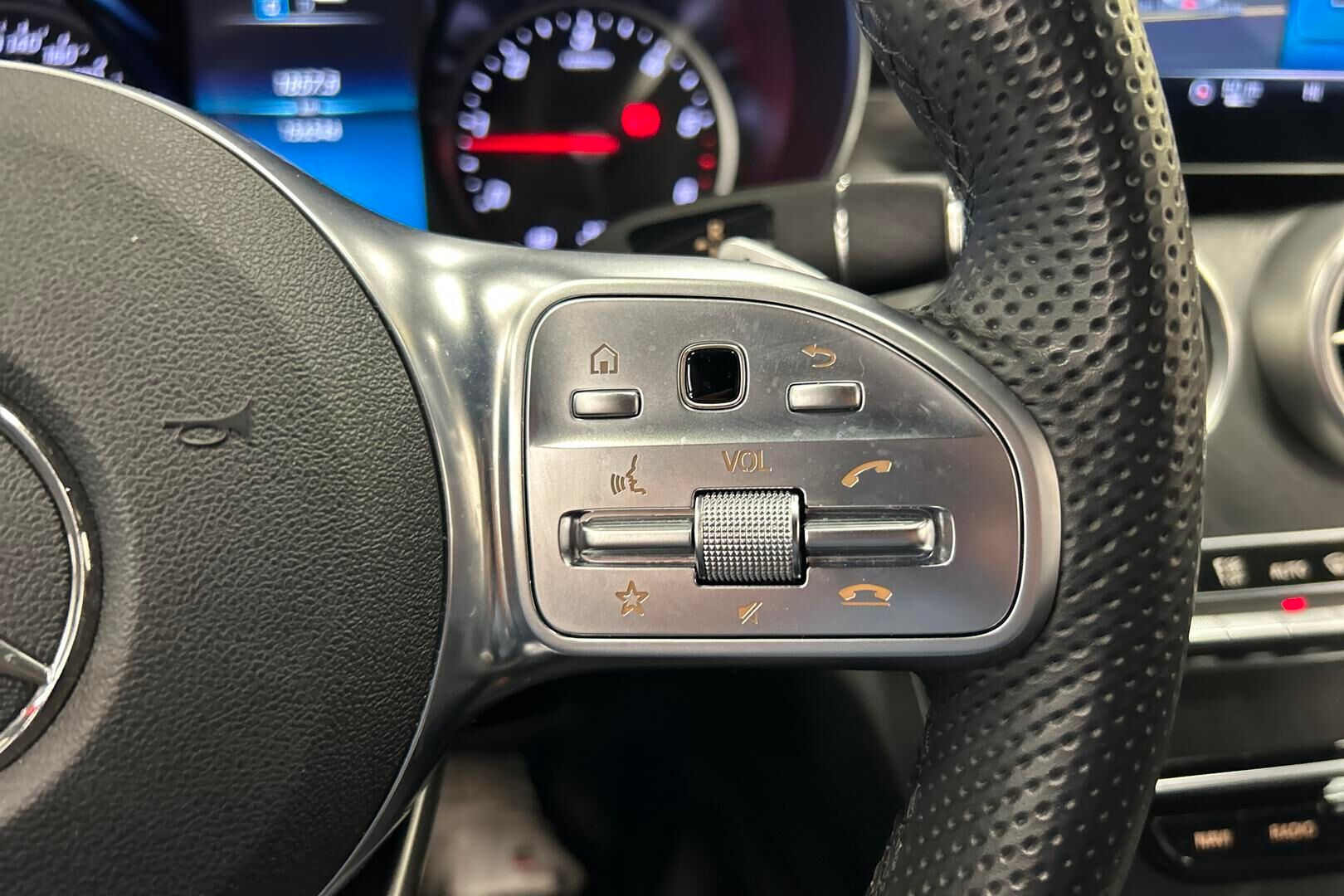 Mercedes-Benz C iso kuva 17