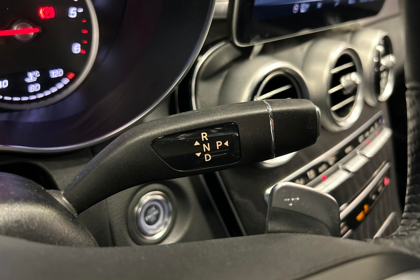 Mercedes-Benz C iso kuva 19