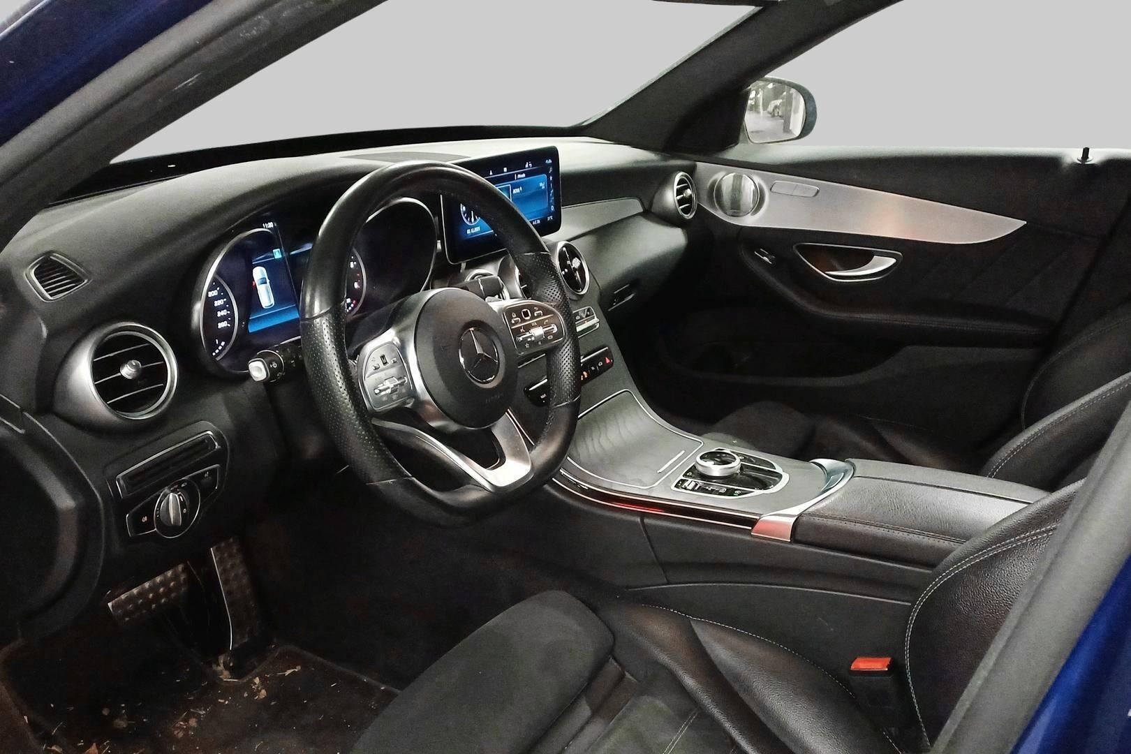 Mercedes-Benz C iso kuva 2