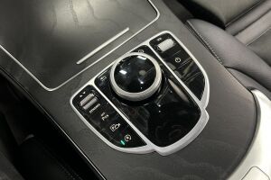 Mercedes-Benz C esikatselu 30