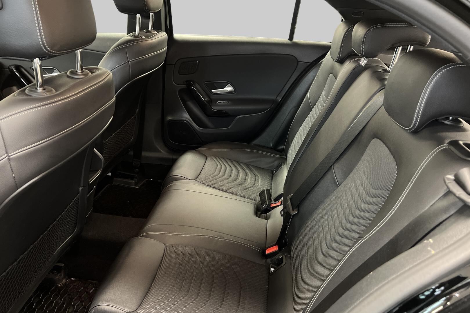 Mercedes-Benz A iso kuva 10