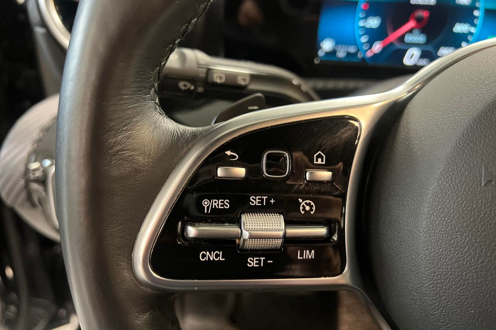 Mercedes-Benz A iso kuva 17