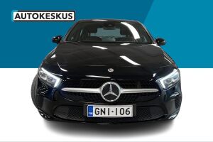Mercedes-Benz A esikatselu 2