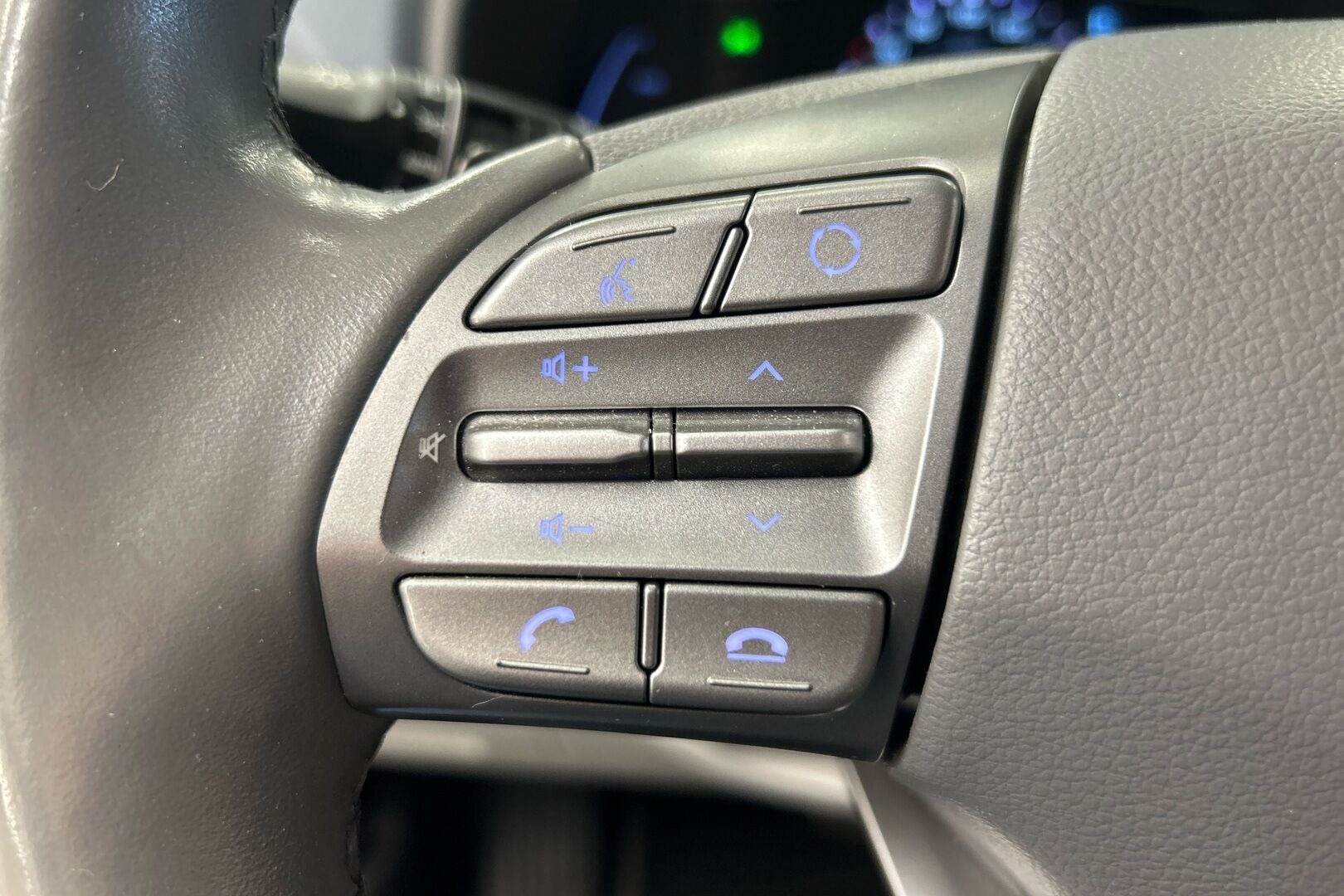 Hyundai KONA iso kuva 15