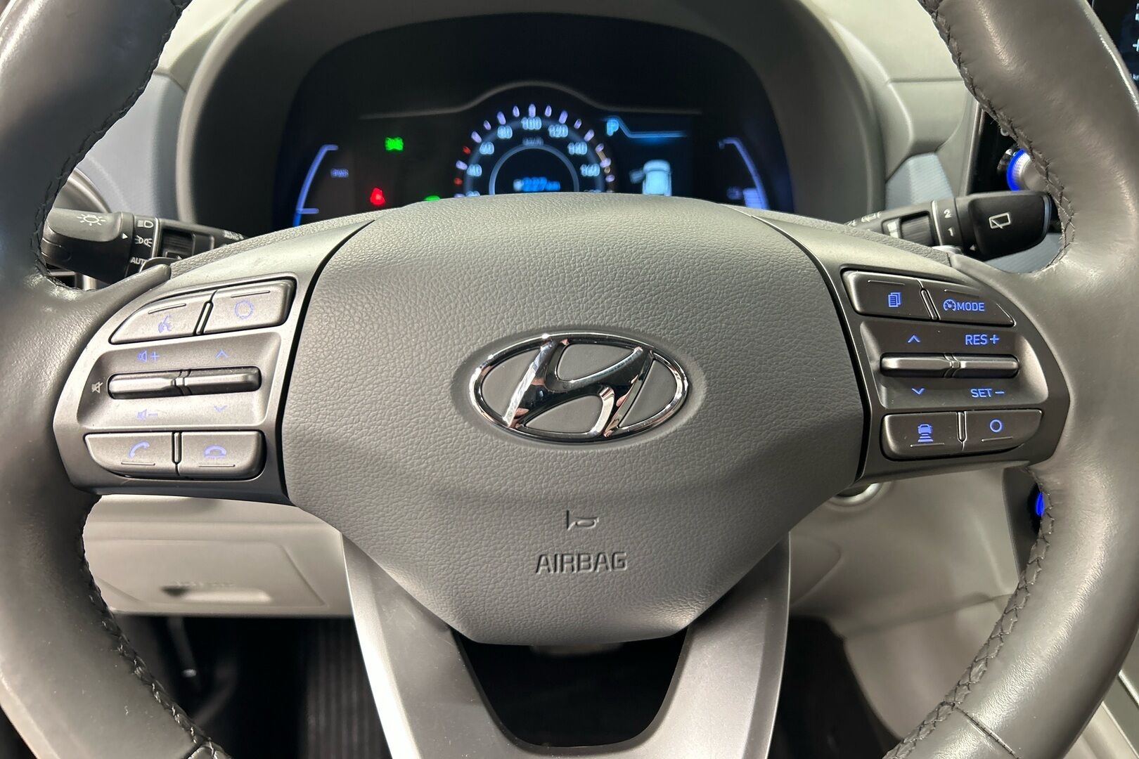 Hyundai KONA iso kuva 18