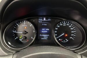 Nissan X-Trail esikatselu 27