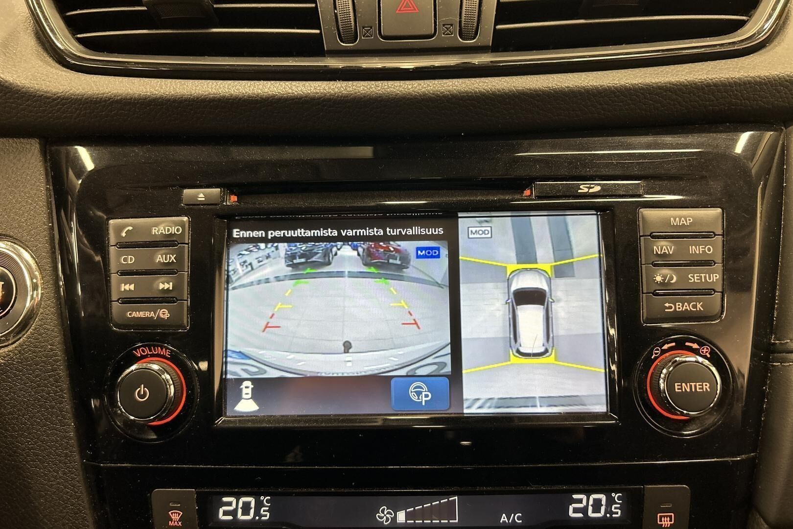 Nissan X-Trail iso kuva 30