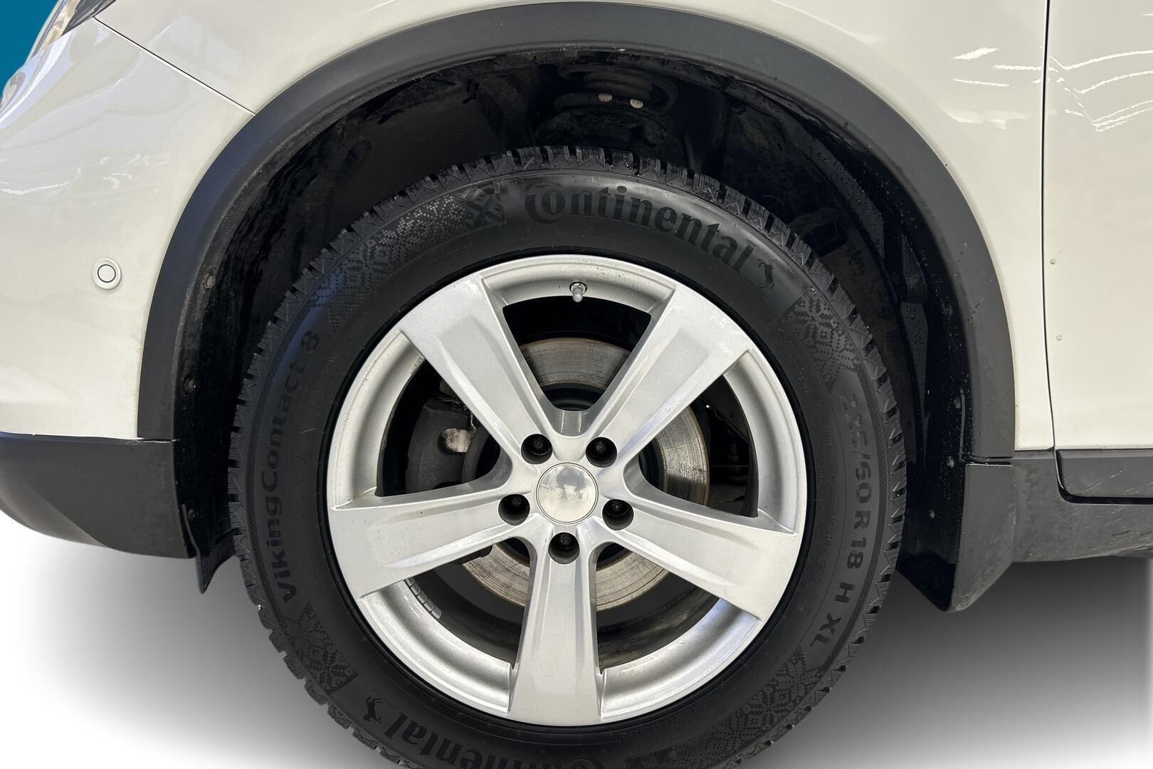 Nissan X-Trail iso kuva 34