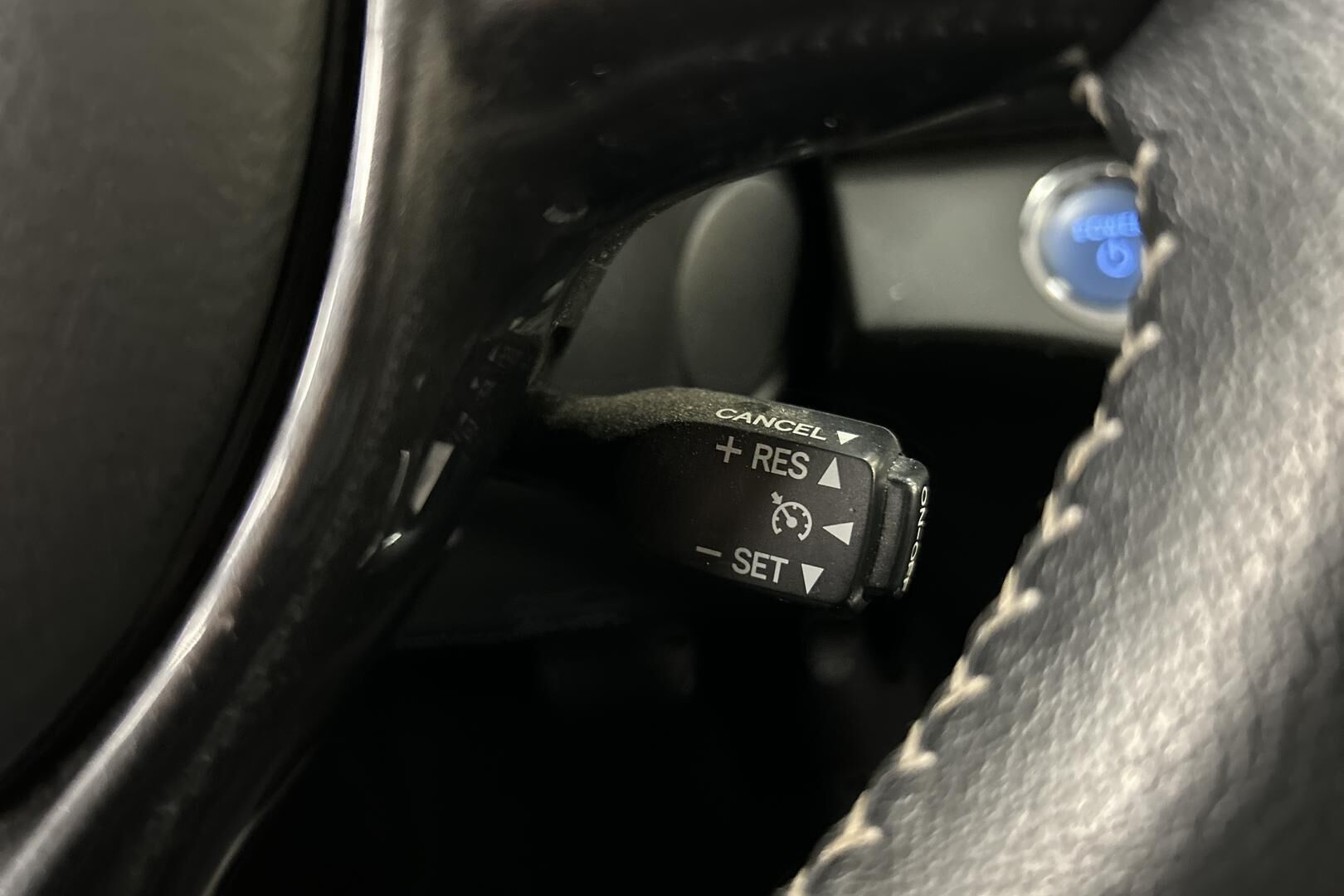 Toyota Yaris iso kuva 11