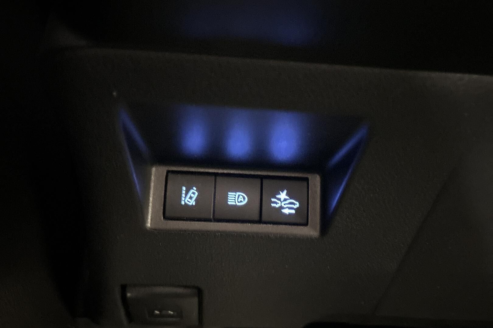 Toyota Yaris iso kuva 27