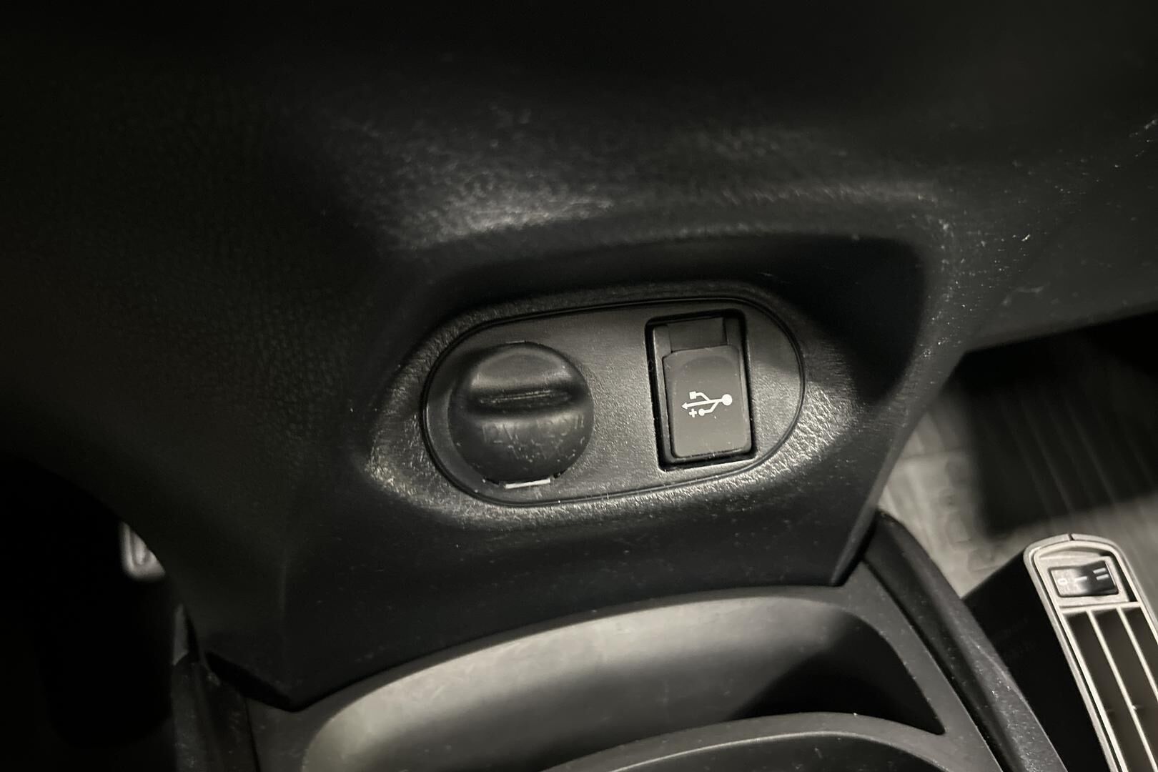 Toyota Yaris iso kuva 29