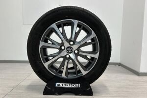 Toyota Yaris esikatselu 17