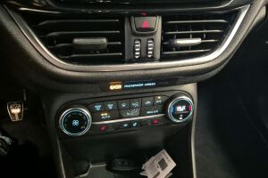 Ford Fiesta Van esikatselu 10