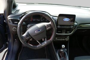 Ford Fiesta Van esikatselu 2