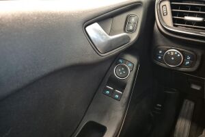 Ford Fiesta Van esikatselu 25