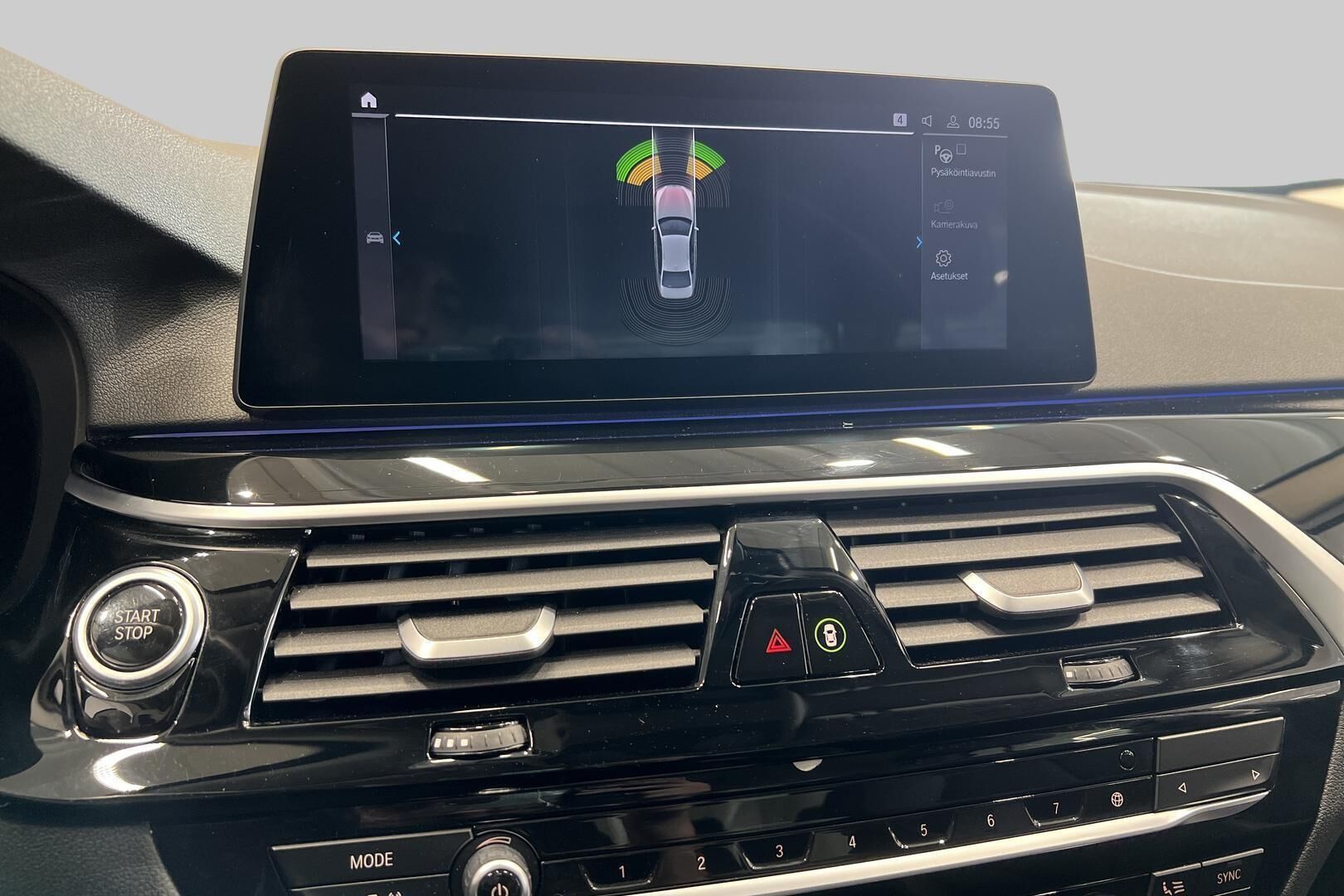 BMW 5-SARJA iso kuva 15