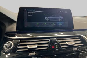 BMW 5-SARJA esikatselu 18