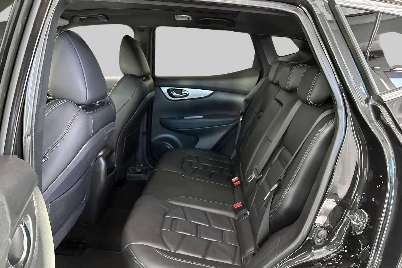 Nissan Qashqai iso kuva 9