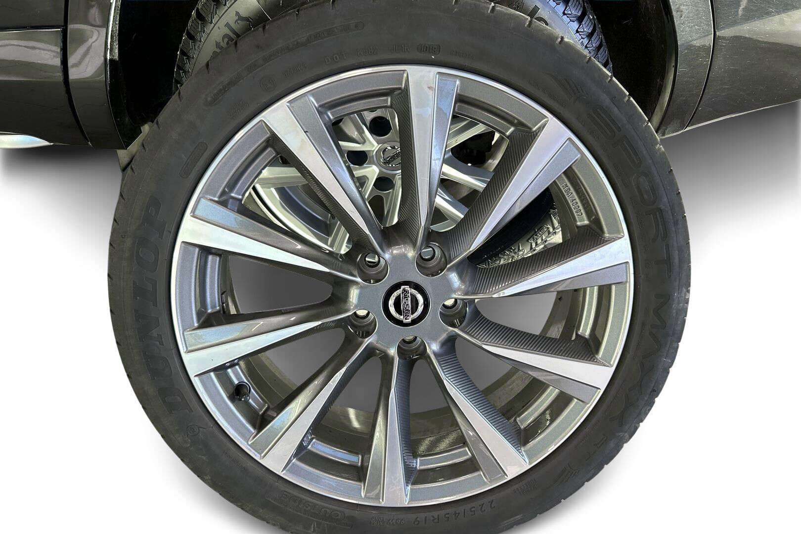 Nissan Qashqai iso kuva 11