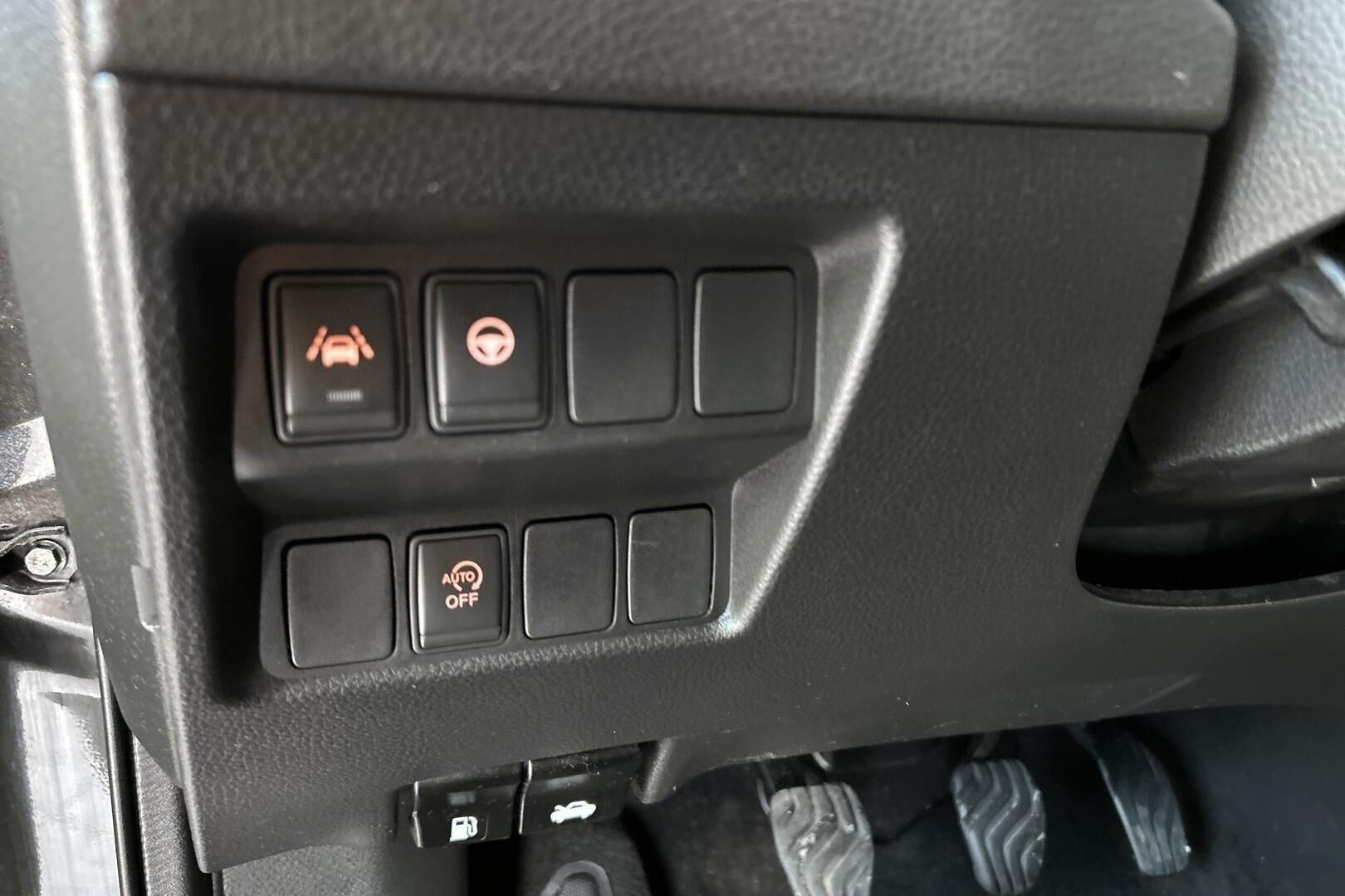 Nissan Qashqai iso kuva 14