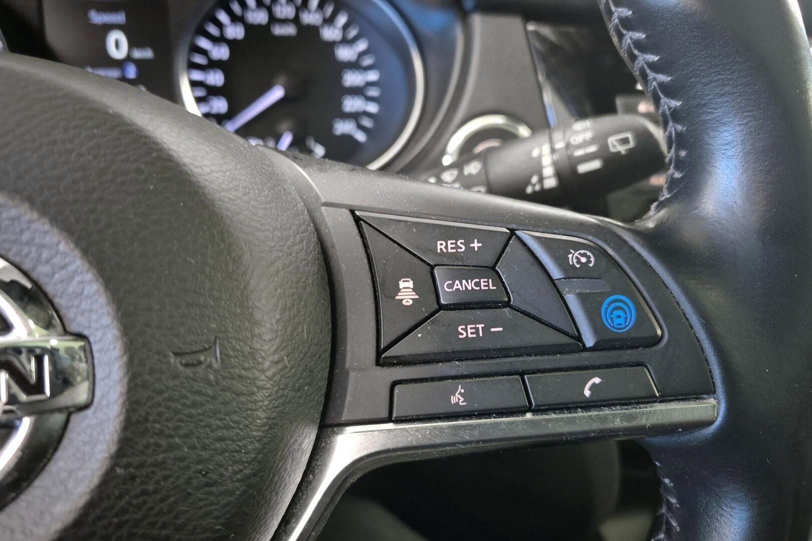 Nissan Qashqai iso kuva 18