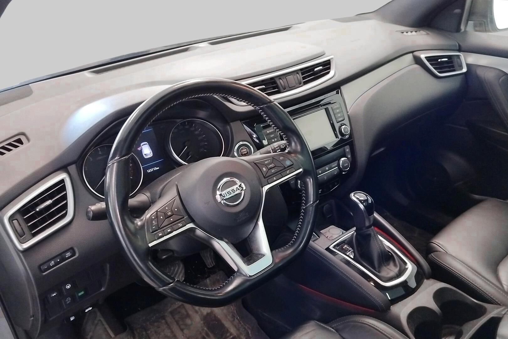 Nissan Qashqai iso kuva 2