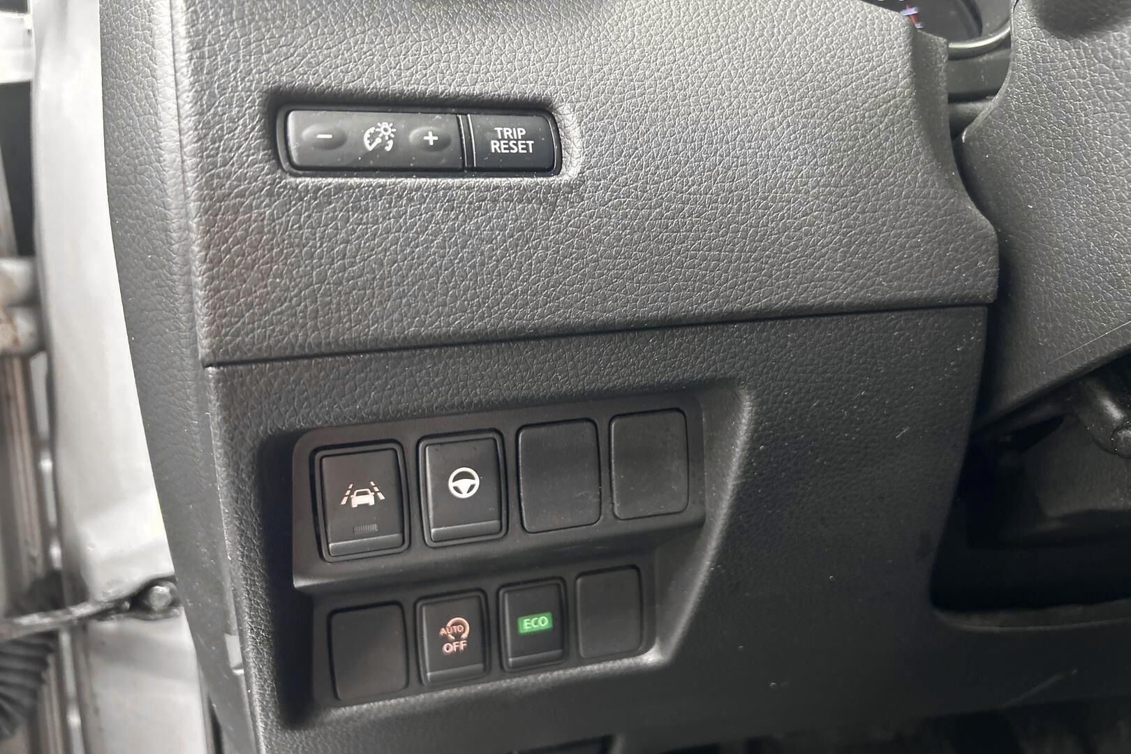 Nissan Qashqai iso kuva 16