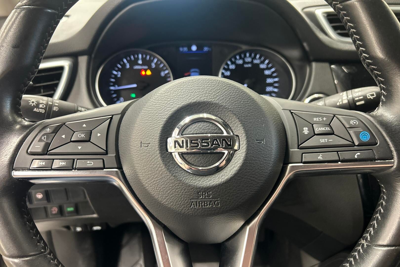 Nissan Qashqai iso kuva 20