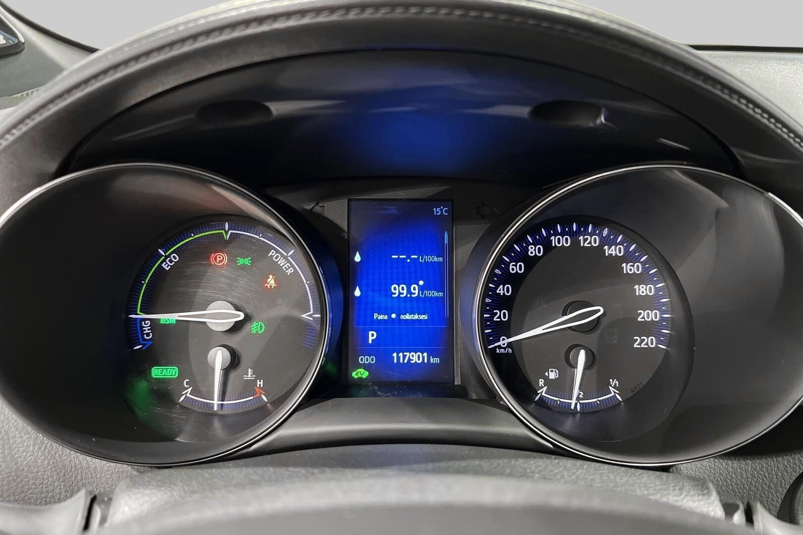 Toyota C-HR iso kuva 14