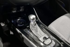 Toyota C-HR esikatselu 19