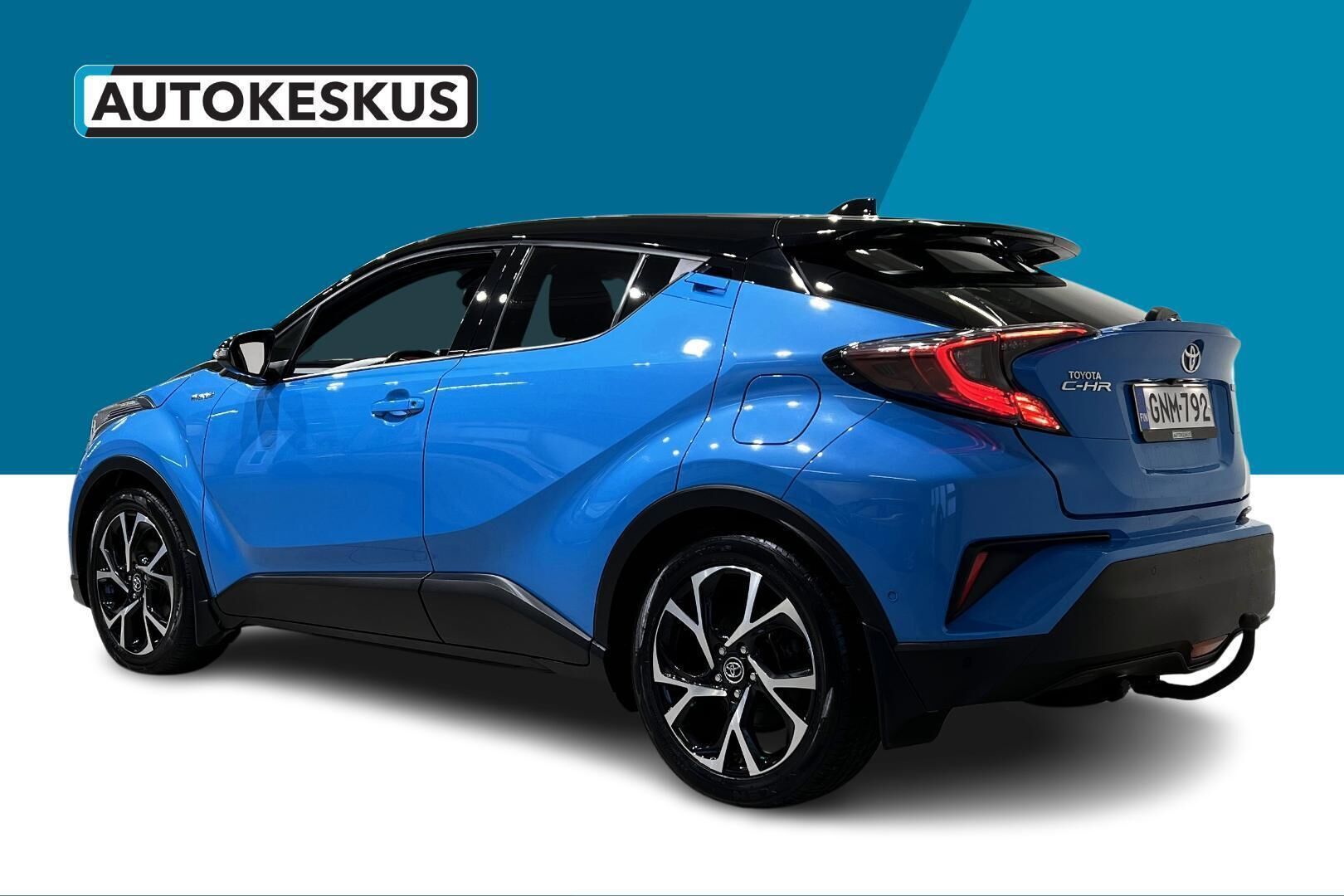 Toyota C-HR iso kuva 7