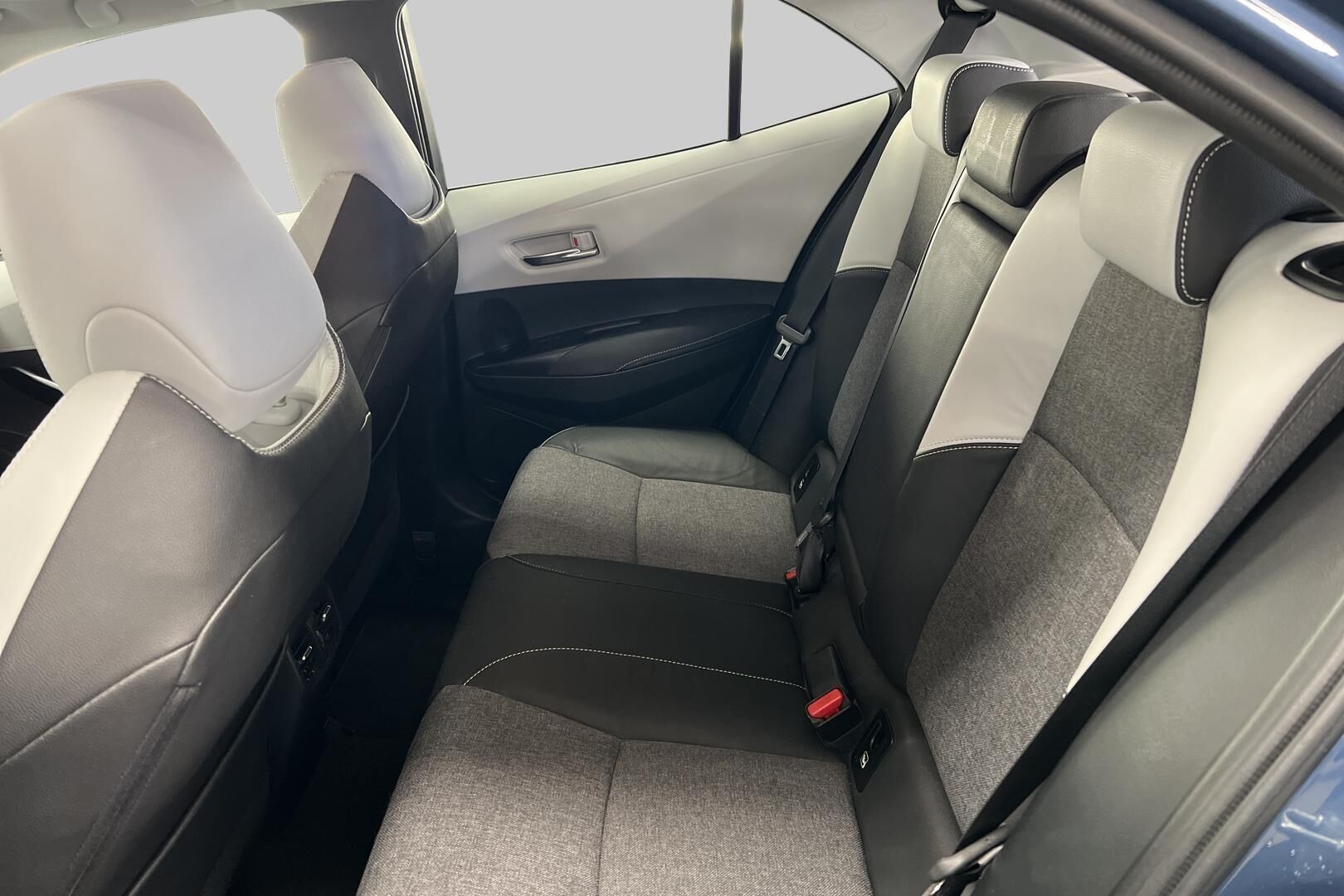 Toyota Corolla iso kuva 9