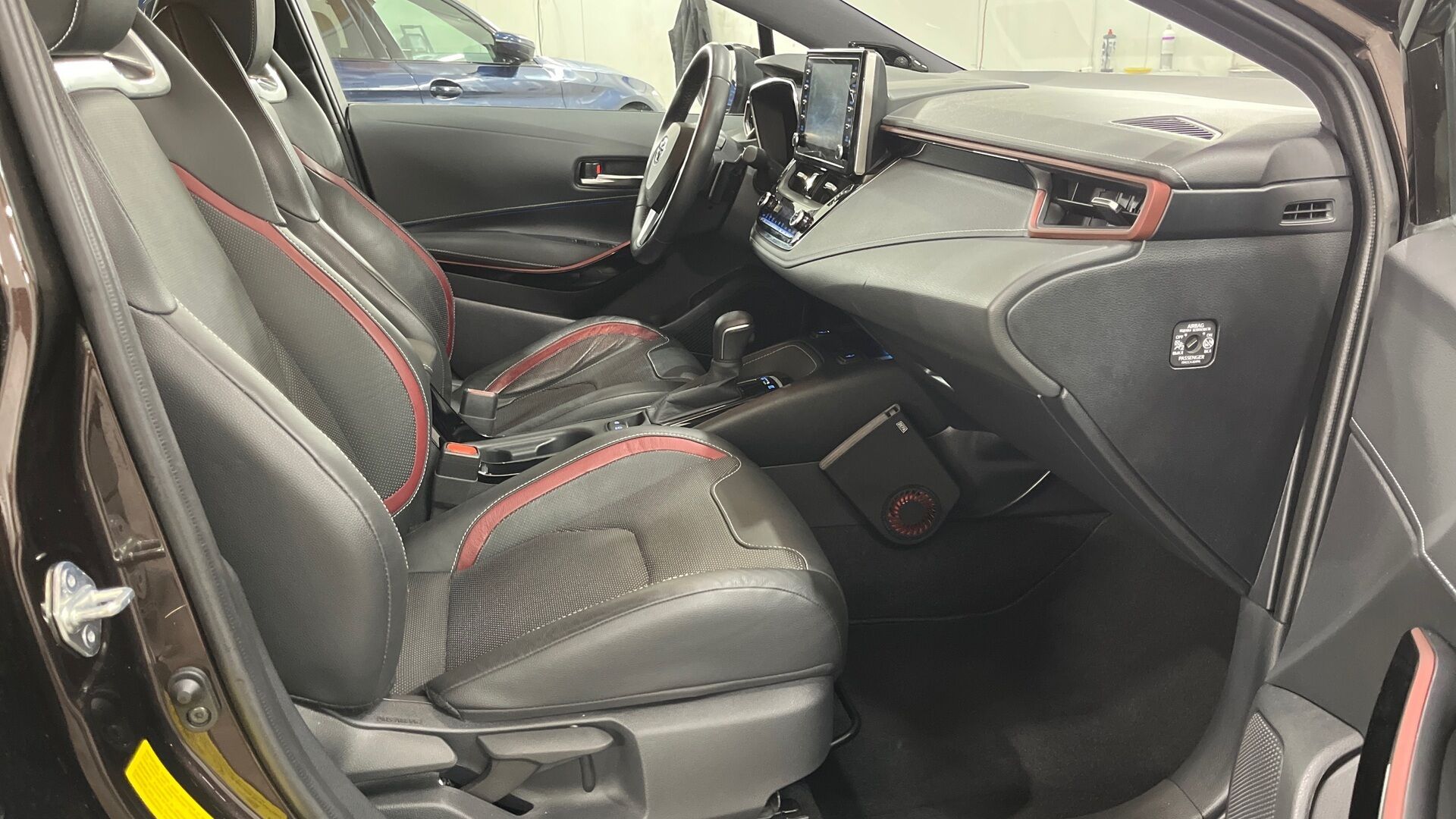 Toyota Corolla iso kuva 16