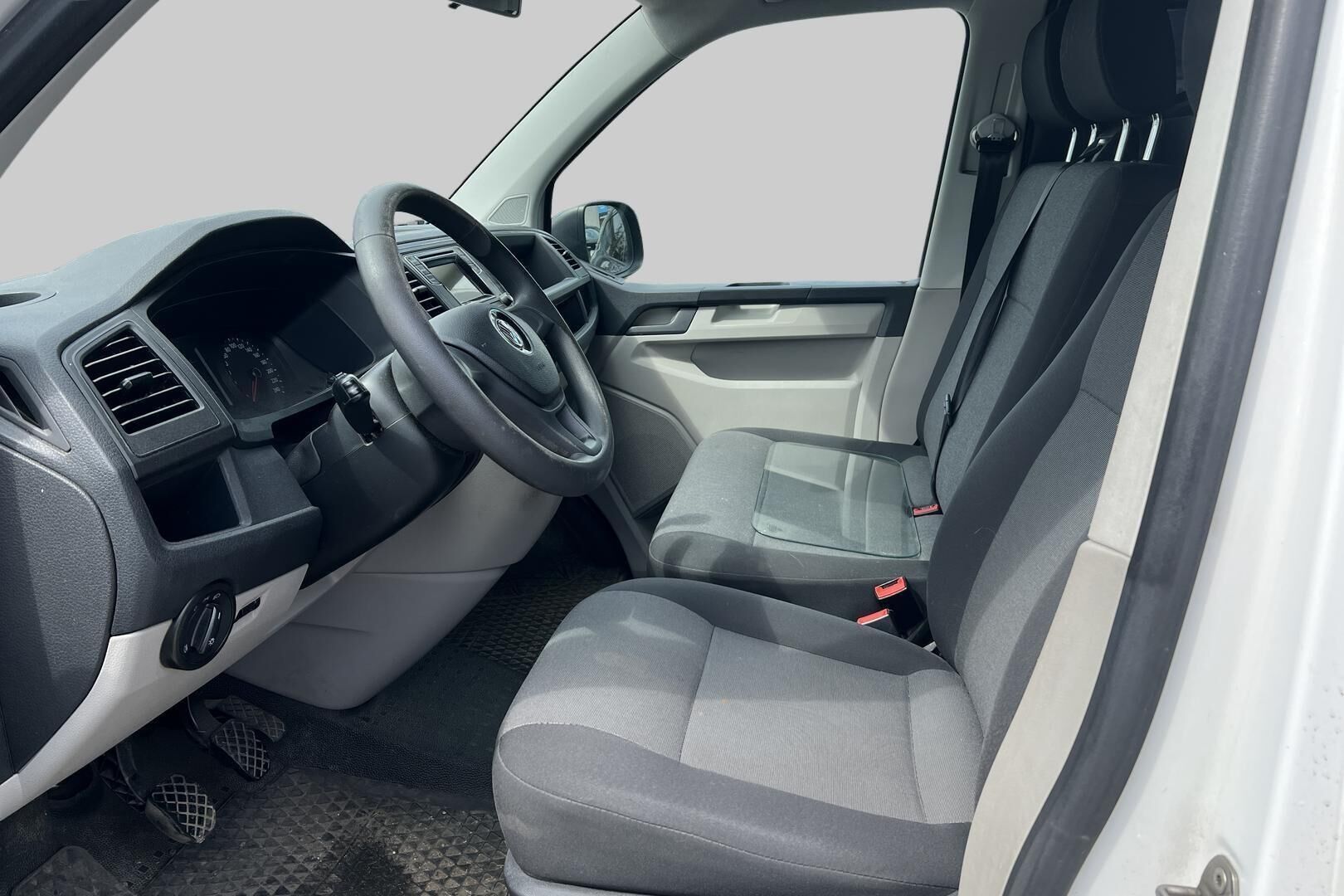 Volkswagen Transporter iso kuva 2