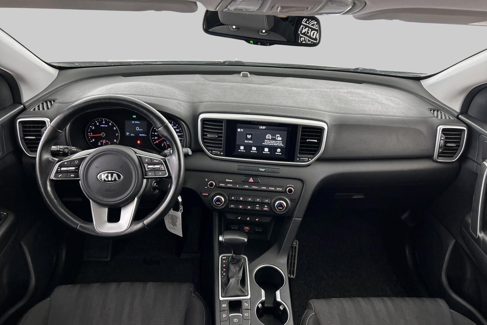 Kia Sportage iso kuva 10