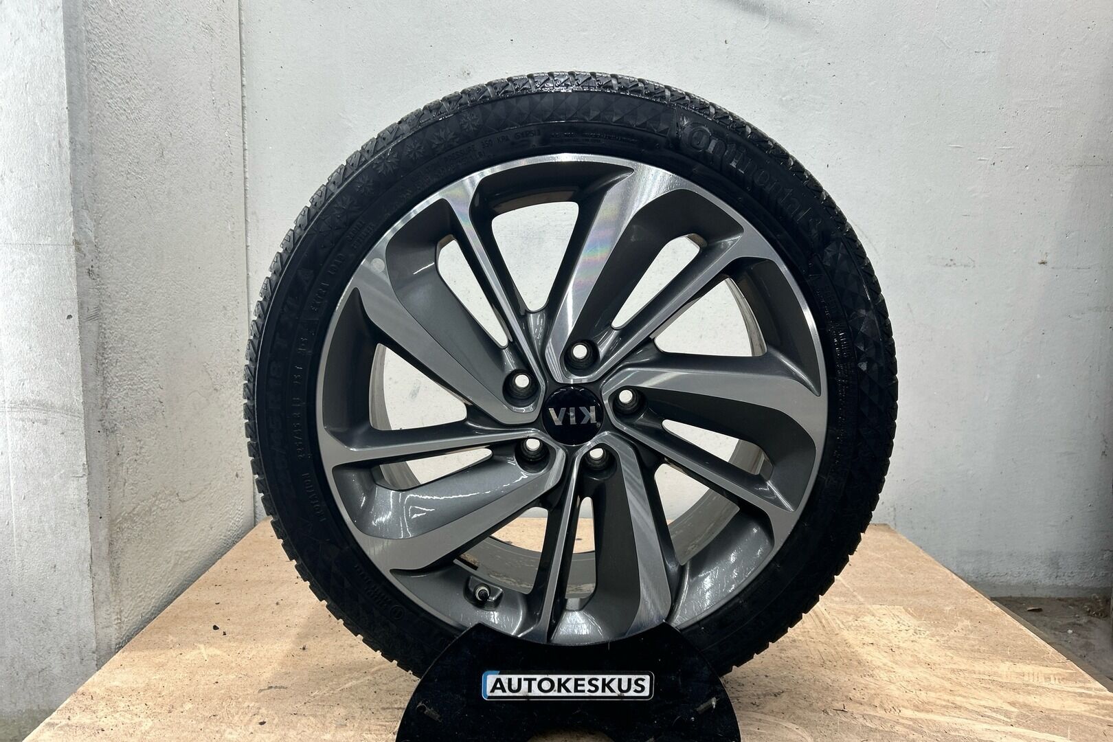 Kia Niro iso kuva 10