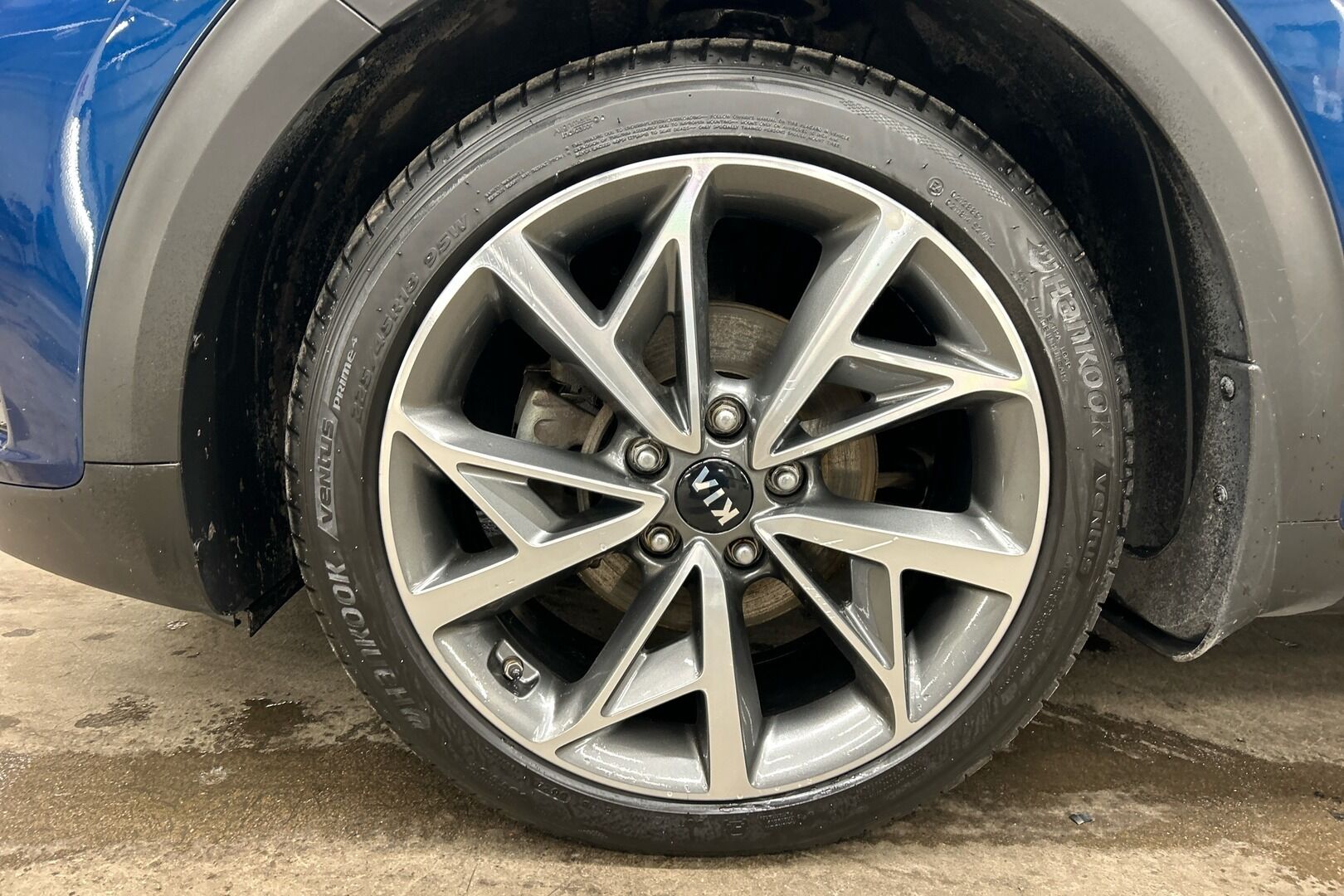 Kia Niro iso kuva 24