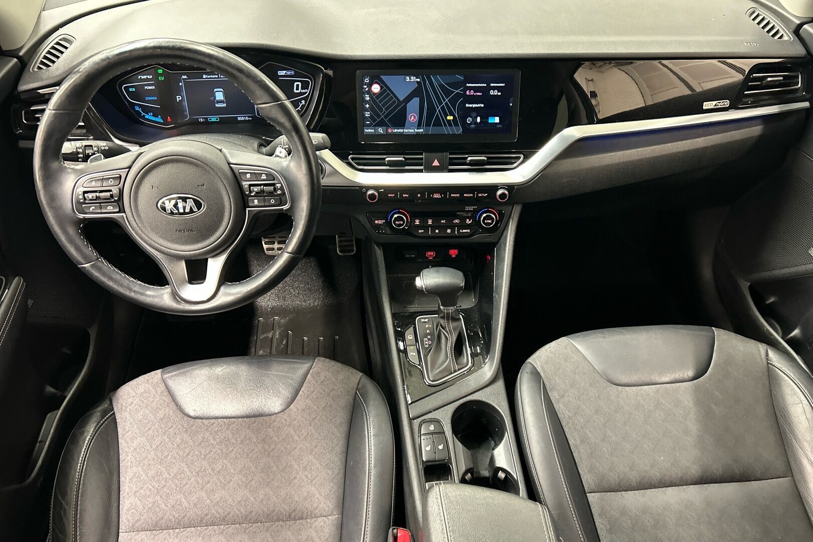 Kia Niro iso kuva 6
