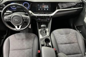 Kia Niro plug-in esikatselu 11