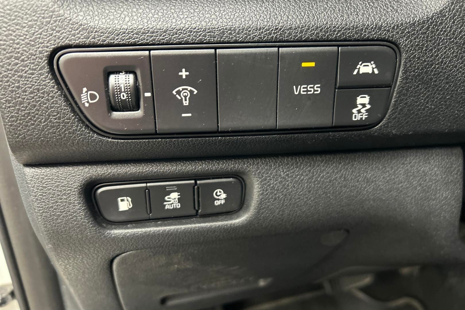Kia Niro plug-in iso kuva 15