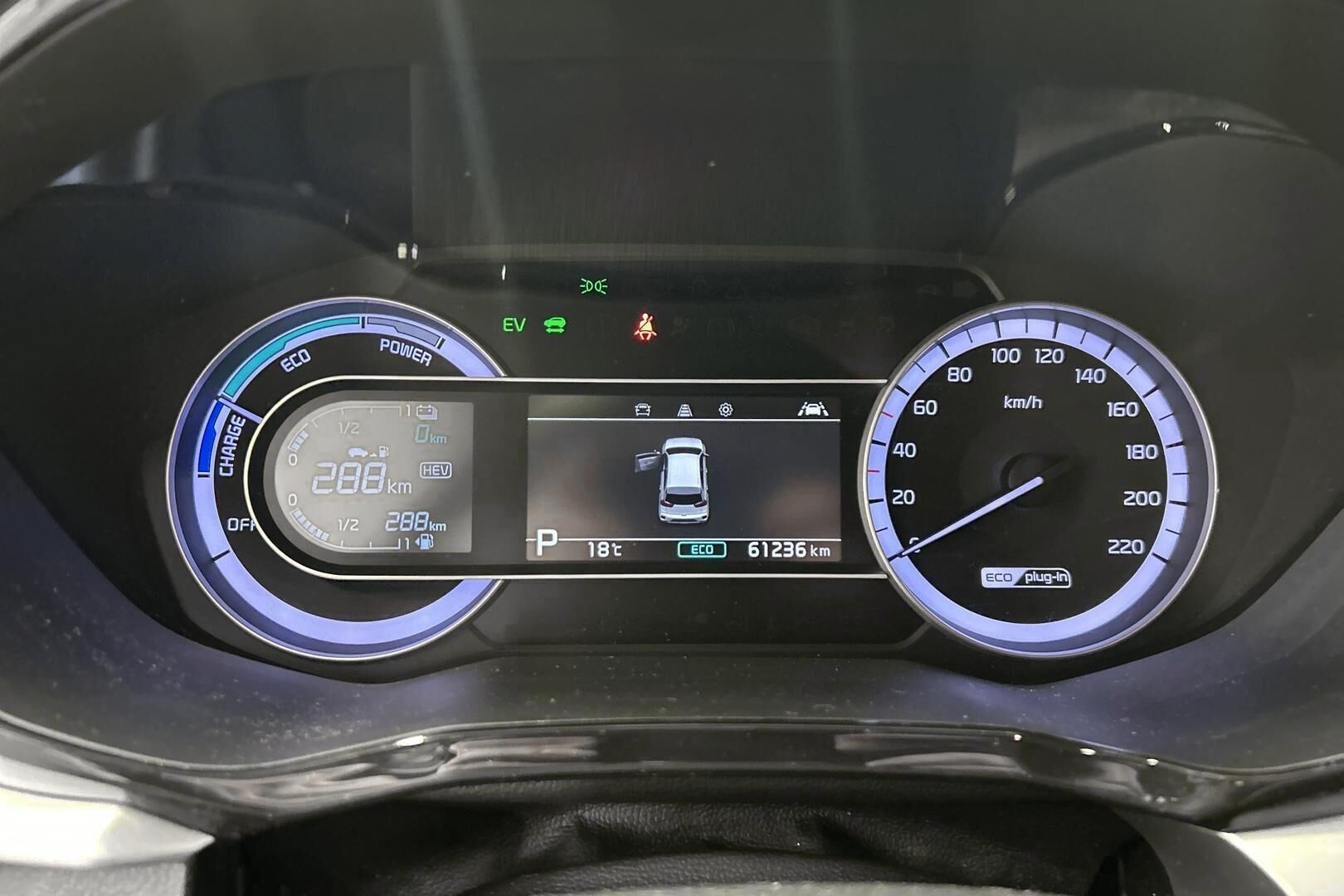 Kia Niro plug-in iso kuva 18