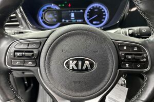 Kia Niro plug-in esikatselu 19