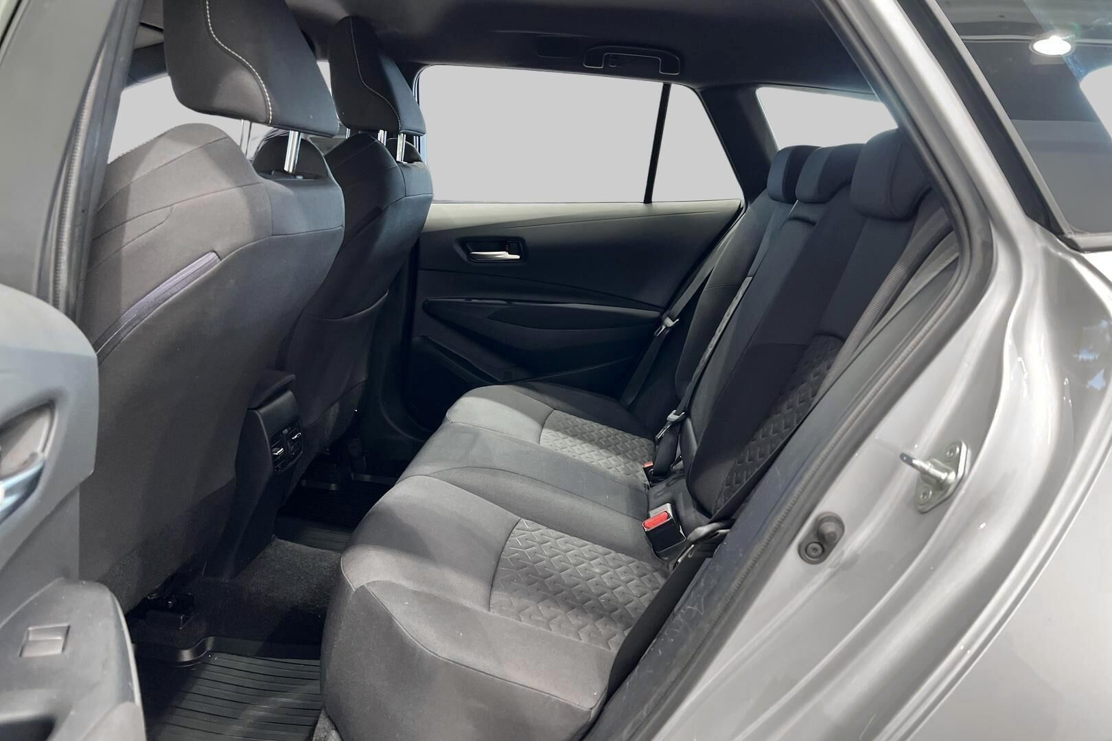 Toyota Corolla iso kuva 10