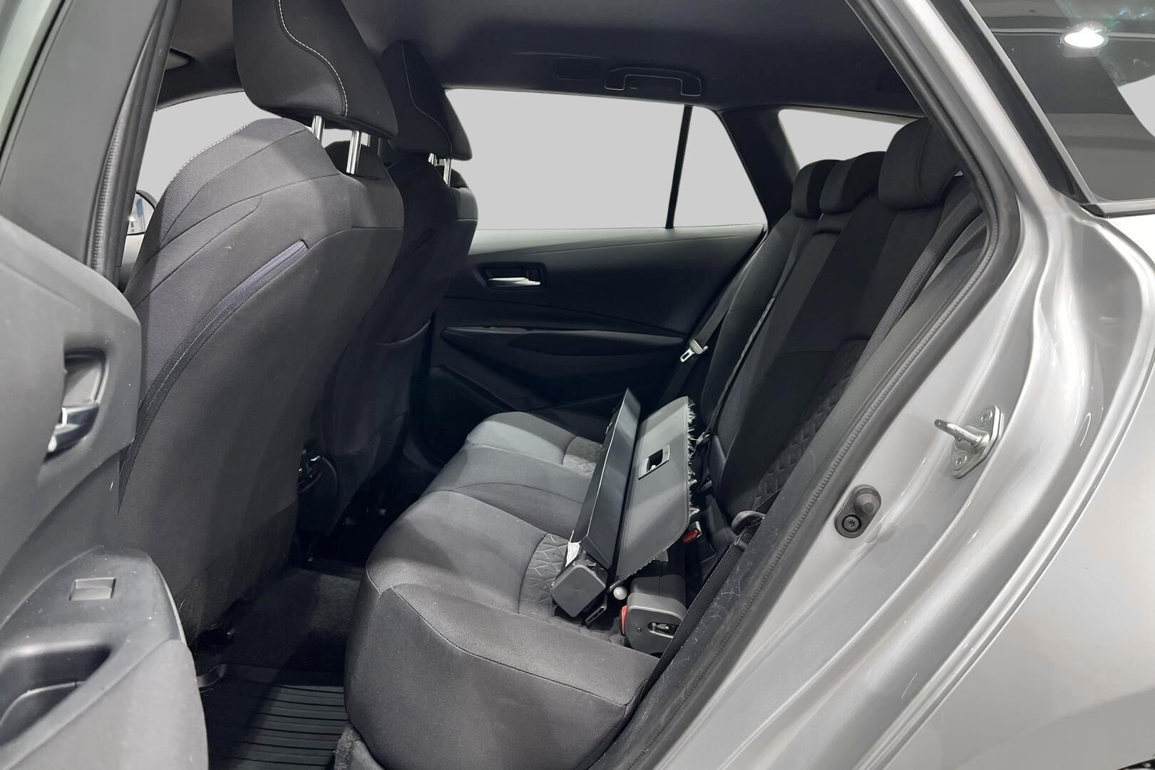 Toyota Corolla iso kuva 10