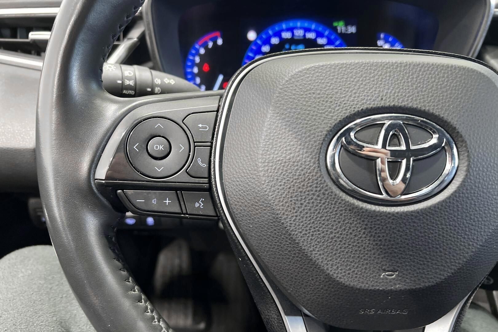 Toyota Corolla iso kuva 24