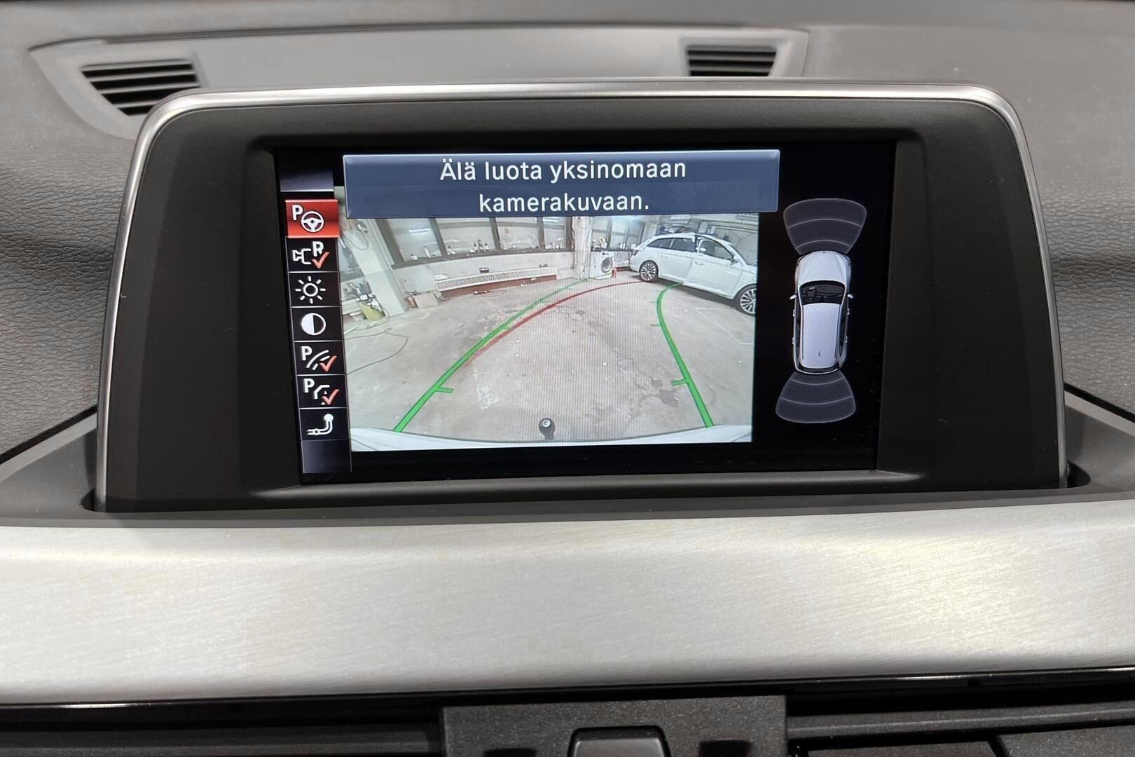 BMW X1 iso kuva 15