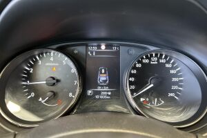 Nissan X-Trail esikatselu 14